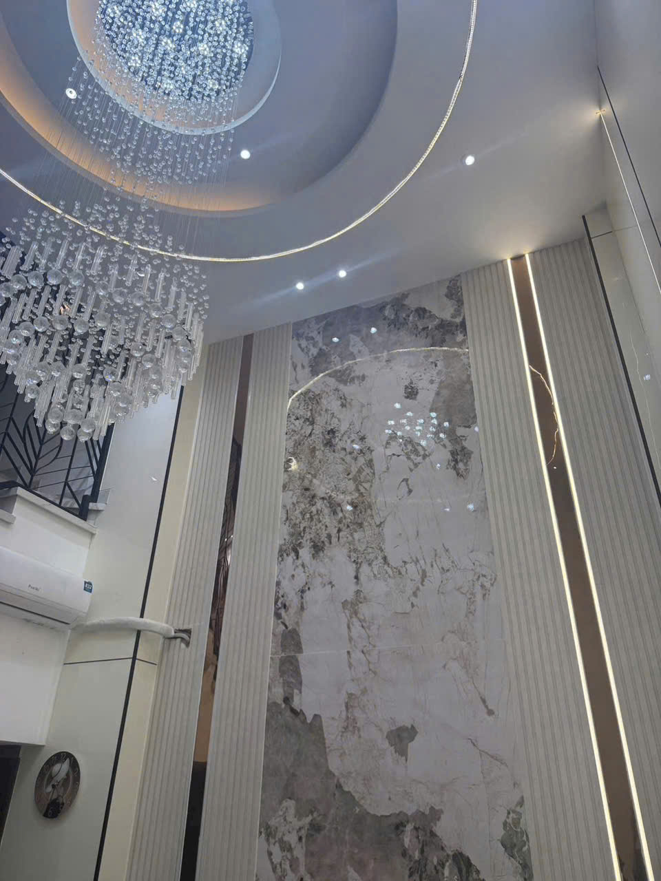 z7156229940008_92f2fdaac62003631f8a0eef8a2e689b